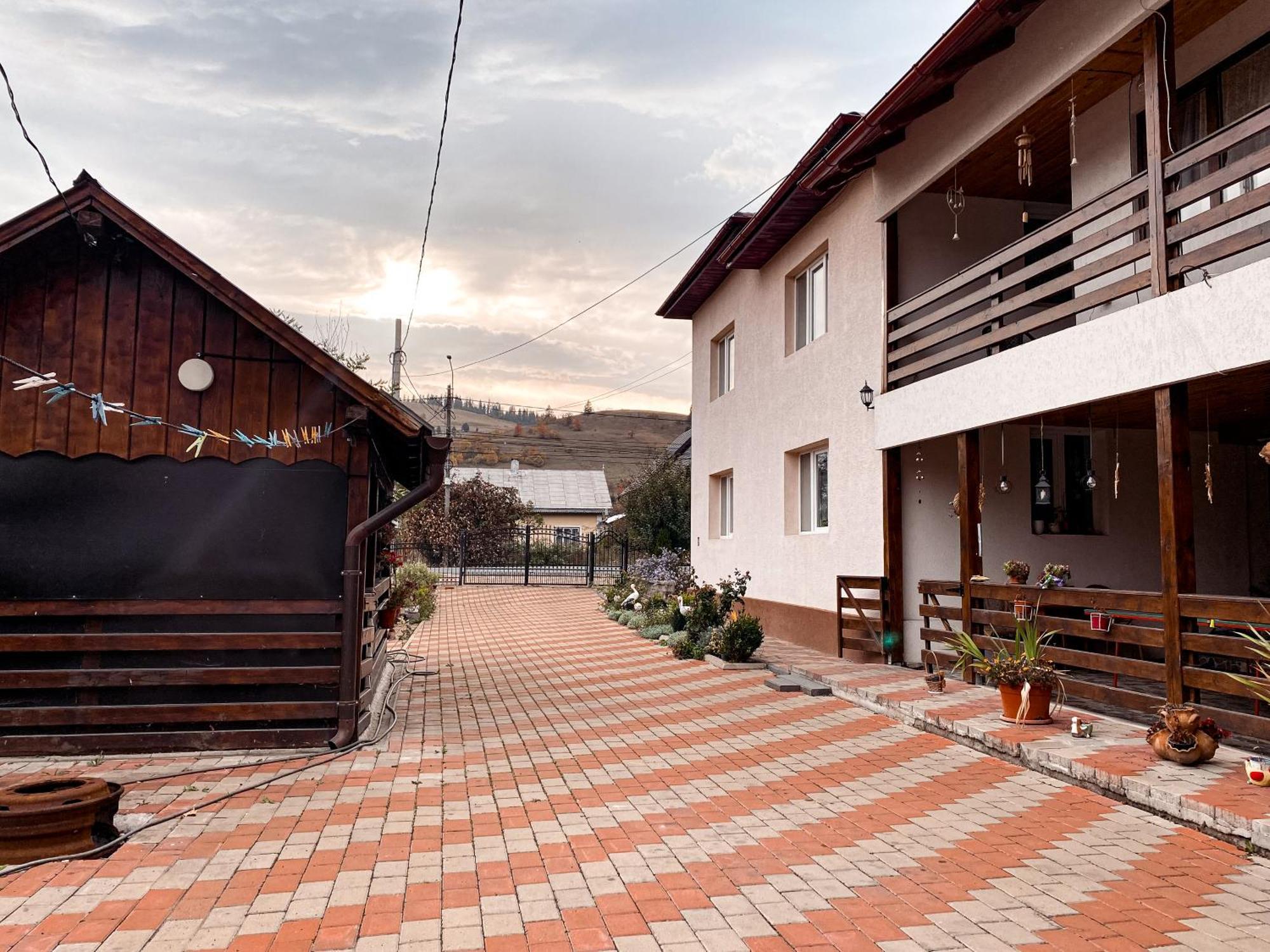 Casa Irina Hotel Manastirea Humorului Exterior photo
